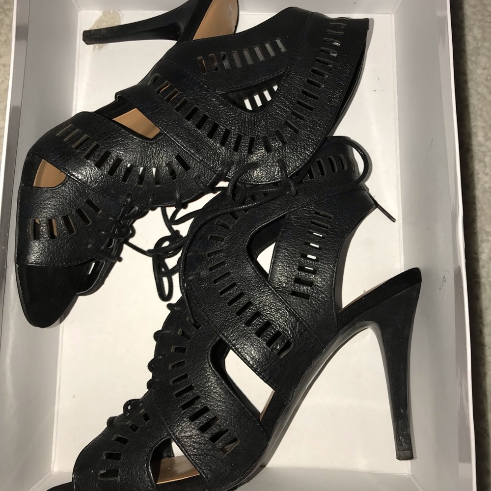Shoes/heels